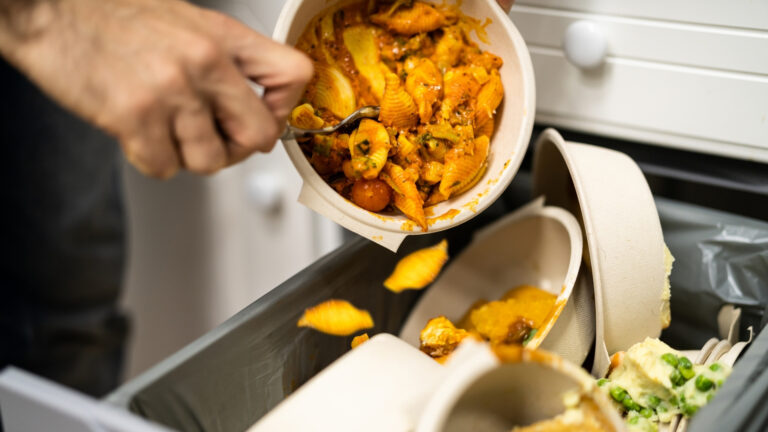 Read more about the article Navigating Spain’s New Food Waste Law: Key Takeaways from the SGS Webinar